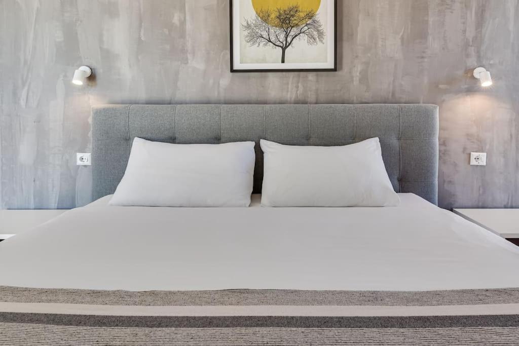 Villa T, Spacious With Heated Pool, Hot Tub & Sauna Rastevic Экстерьер фото